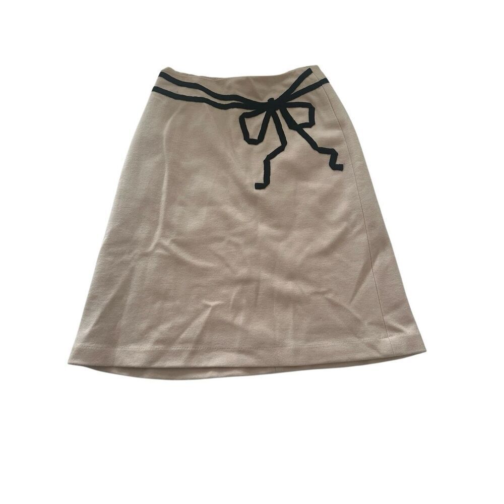 NWT Sandra Angelozzi Beige Skirt Size 36 ( USA Size 6) Has a small spot from a